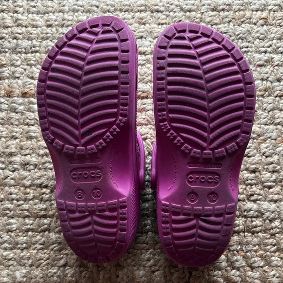 CROCS Women’s Magenta Sandals - Picture 3 of 5